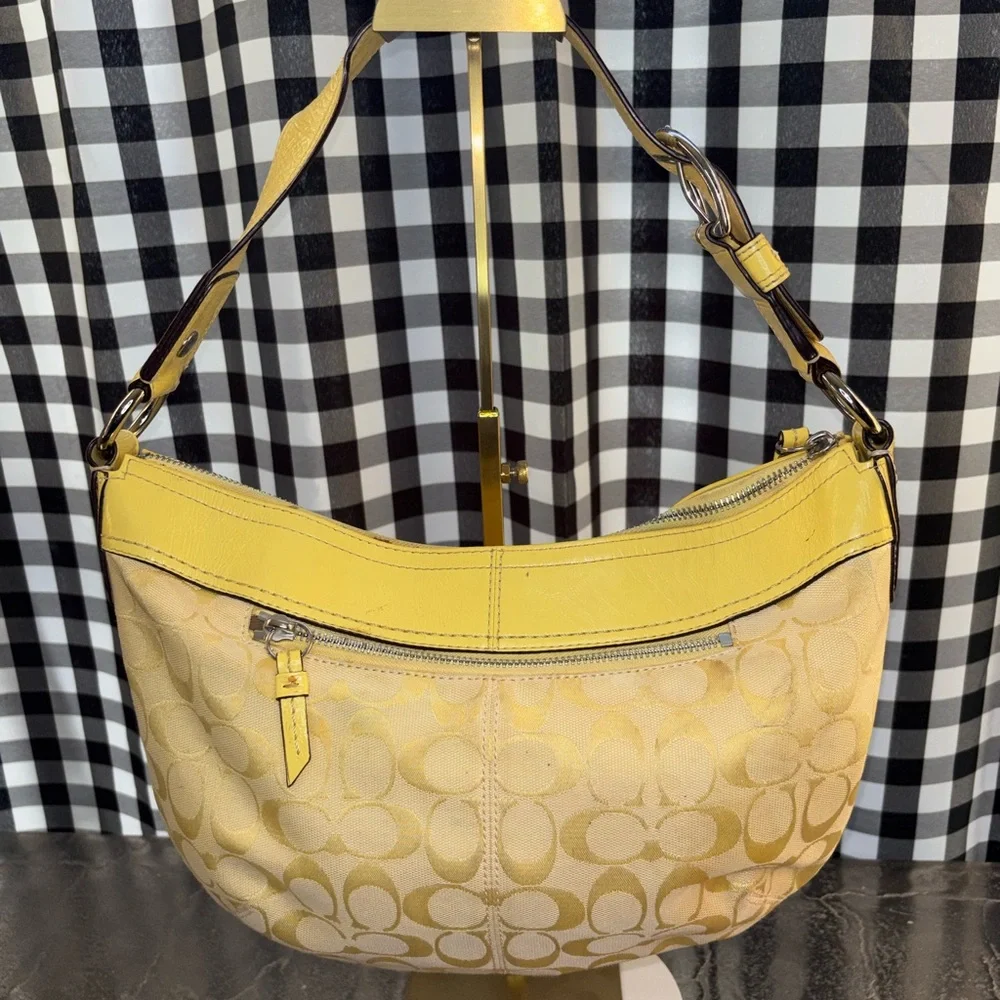 Coach Soho Pleated Yellow Signature Hobo Shoulder Bag 2010 - Picture 3 of 9